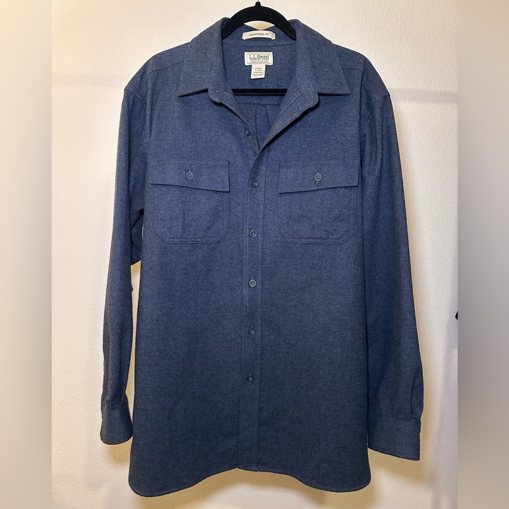LL Bean Chamois Cloth Navy Shirt Traditional Fit - Picture 2 of 9
